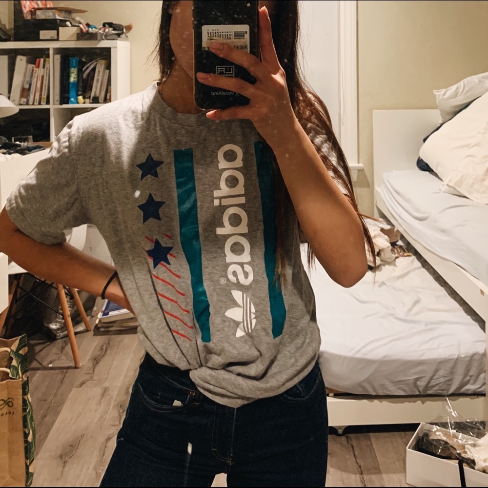 Adidas tee - Picture 3 of 3